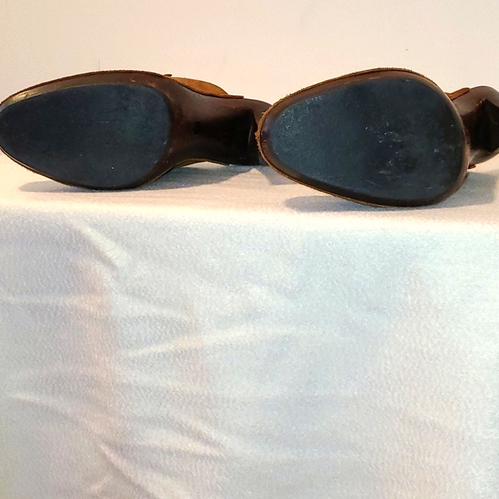 GUCCI SUEDE BROWN HIGH HEEL CLOGS - Picture 11 of 11